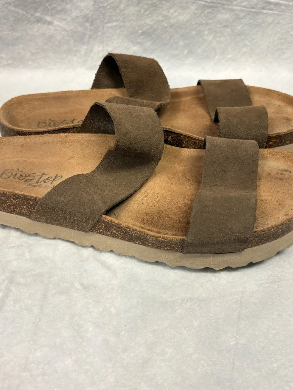 OliveStep Suede Slip-On Sandals in Camel